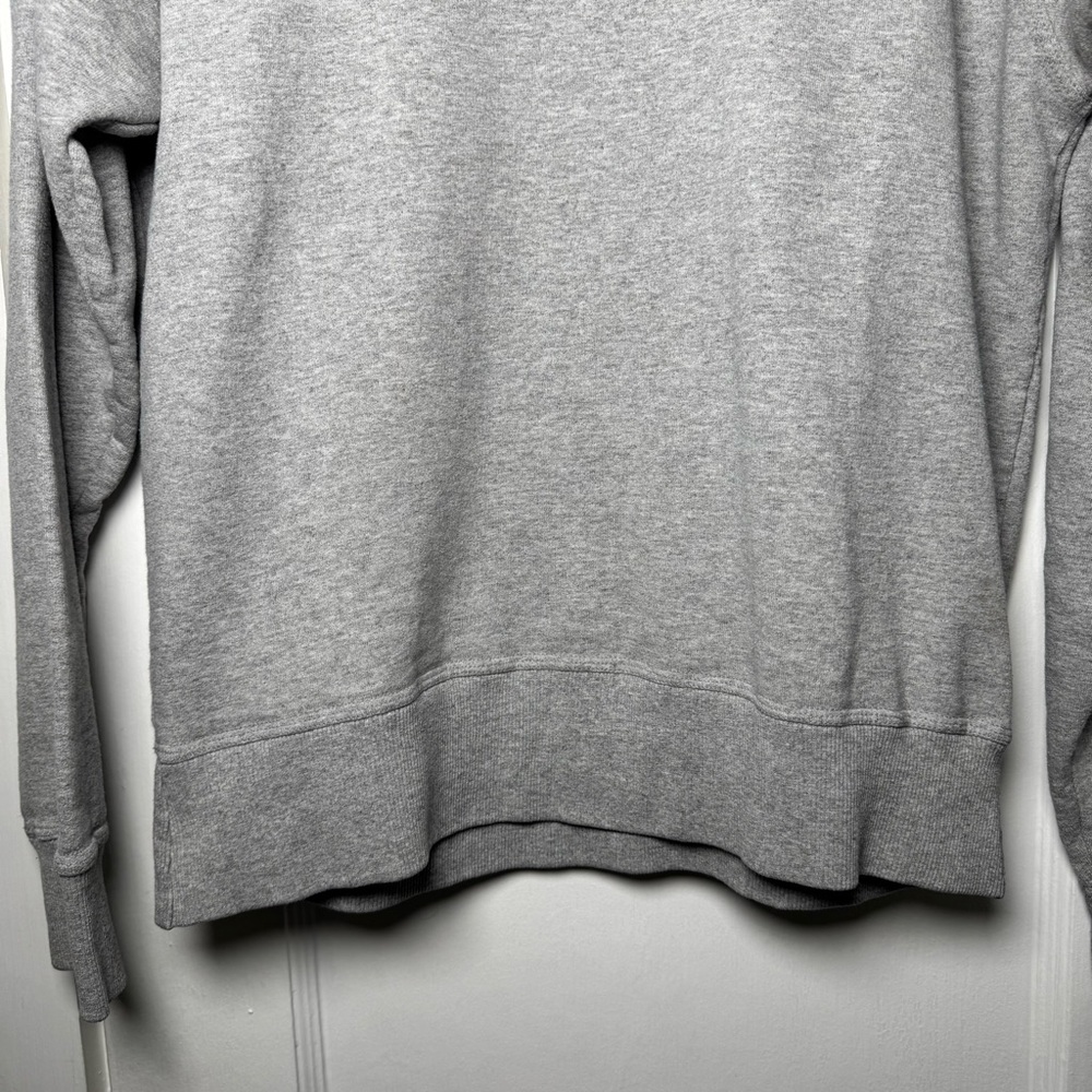Champion Vintage Classic Gray Crewneck Sweatshirt Athleticwear Medium - Picture 5 of 11